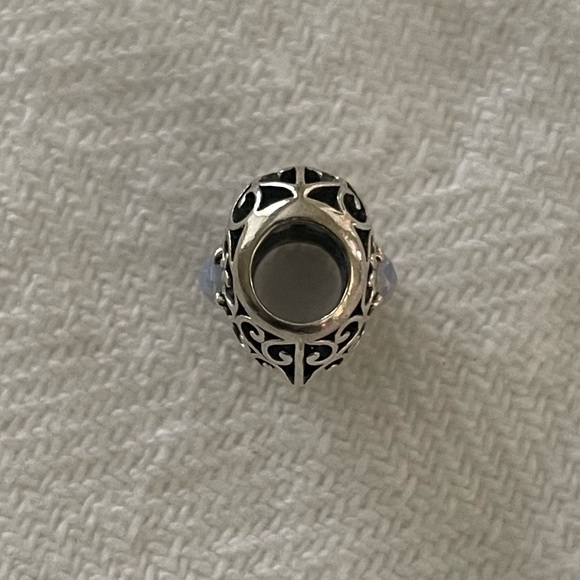 Pandora October Signature Heart Charm - Opalescent Pink Crystal - Picture 6 of 6